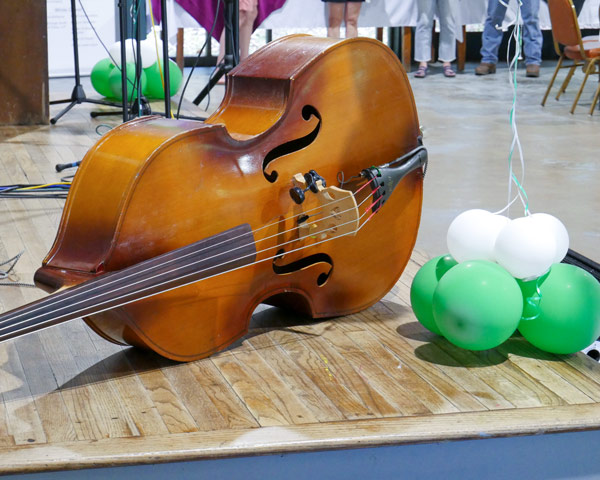 music and balloons, betsy's bash